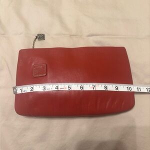 Vintage 1980s Mondani Red Leather Clutch Purse HAndbag